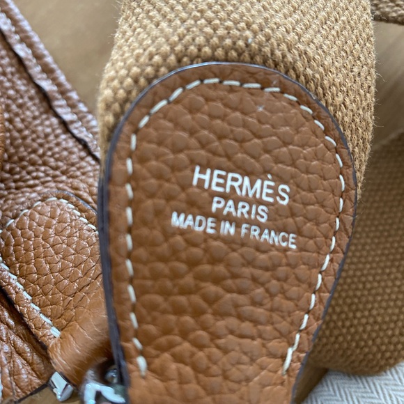 Camel colored Leather Women’s crossbody Bag - Picture 4 of 15